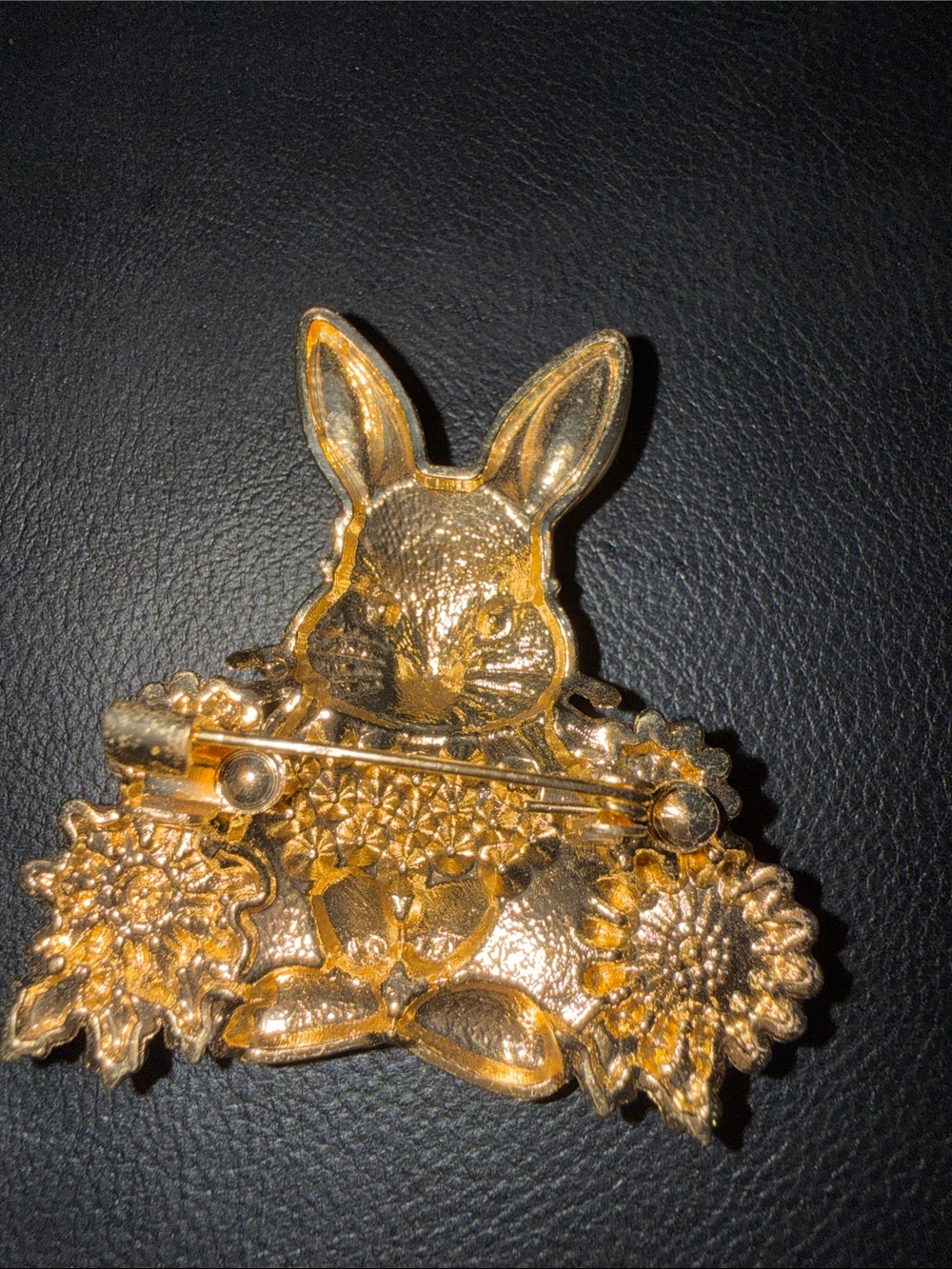 Orange Bunny Crystal Heart Small Pets Accessory Pin - Picture 2 of 2